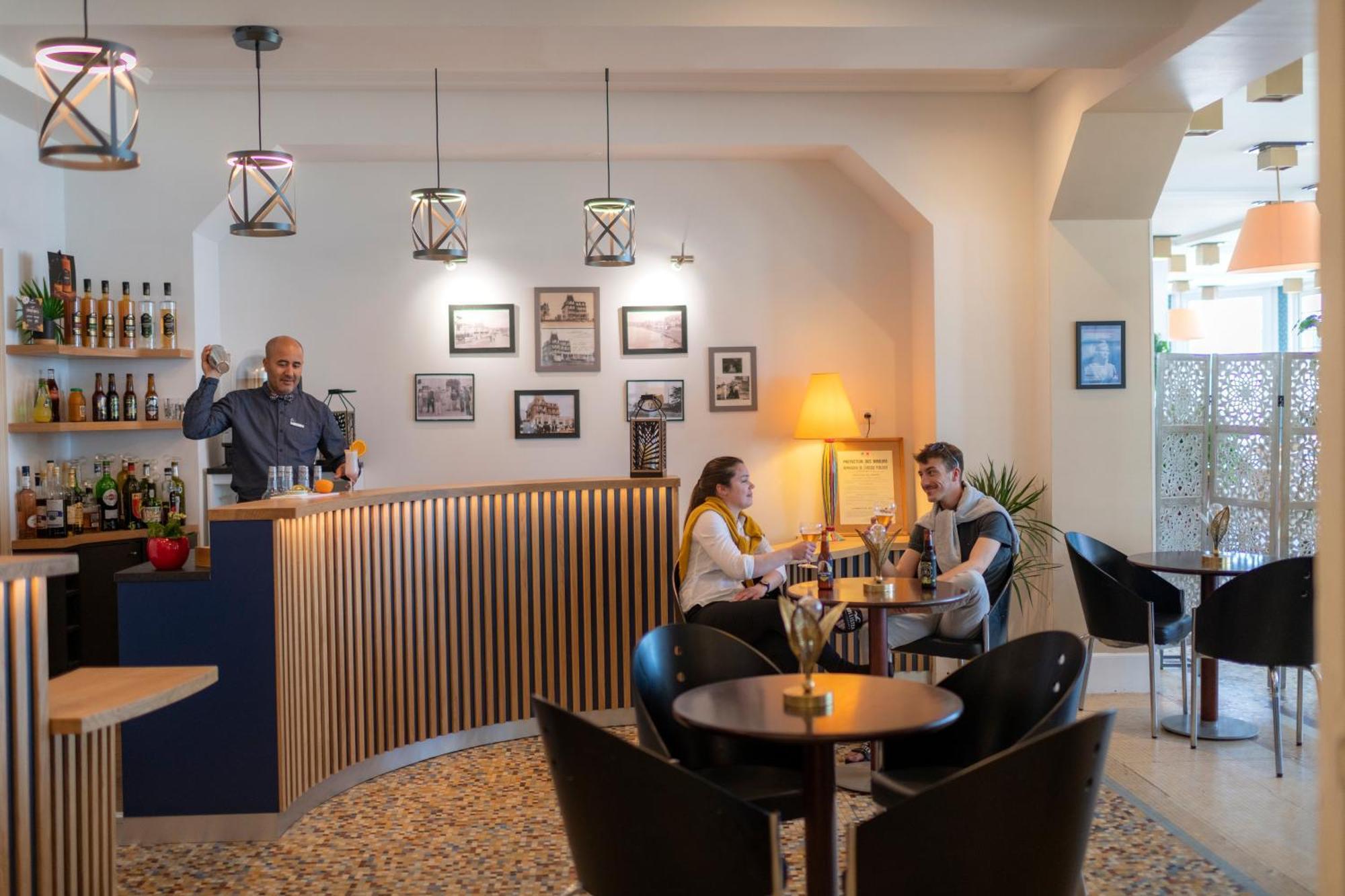 Vtf L'Hotel Des Bains Сен-Каст-ле-Гільдо Екстер'єр фото