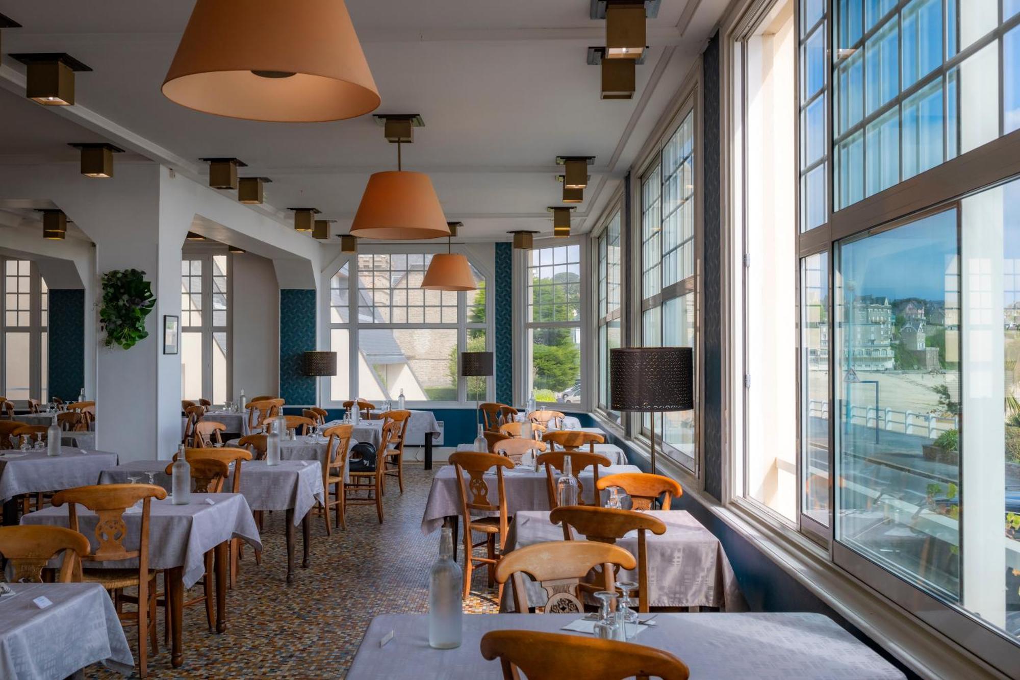 Vtf L'Hotel Des Bains Сен-Каст-ле-Гільдо Екстер'єр фото