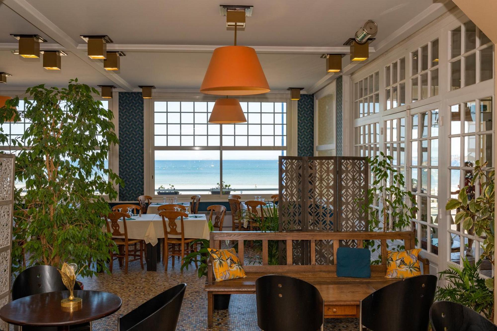 Vtf L'Hotel Des Bains Сен-Каст-ле-Гільдо Екстер'єр фото